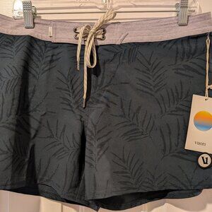 NWT Vuori Sea Bound Boardshort